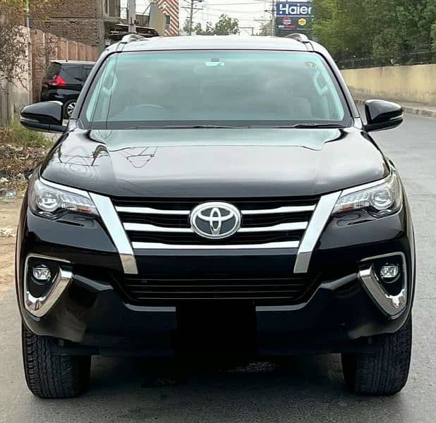 Toyota Fortuner 2018 0