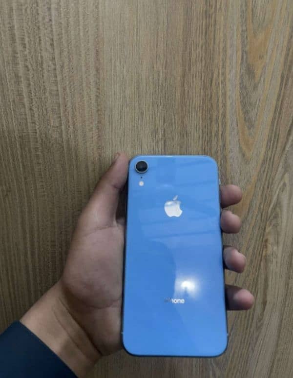 iphone XR 2