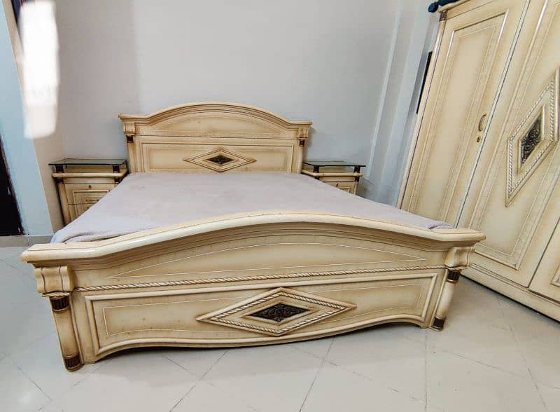 Pure Lasani wood bed with mattress 0