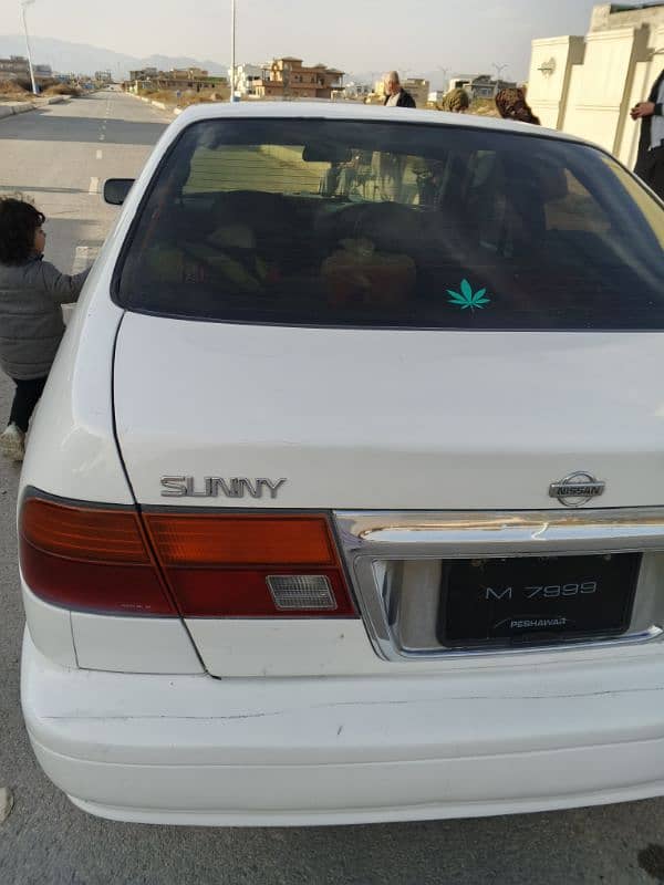 Nissan Sunny 2000 A. C, CNG 5