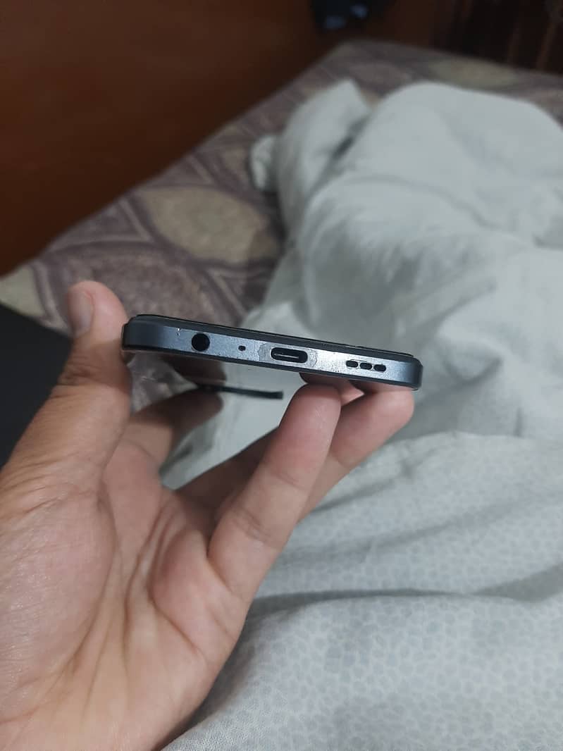 OPPO f21 pro 8_128  with box and orignal charger exchange possible 1