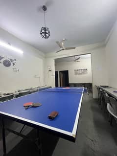 Table Tennis with 4 Rackets