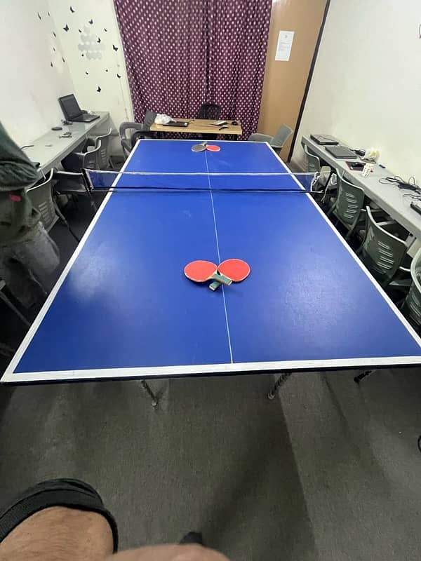 Table Tennis with 4 Rackets 4