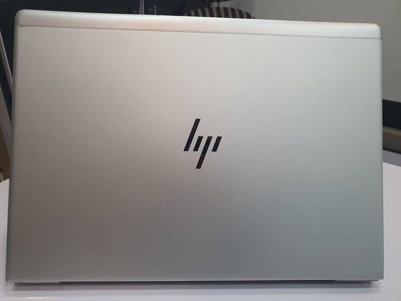 HP EliteBook 840 G5 4