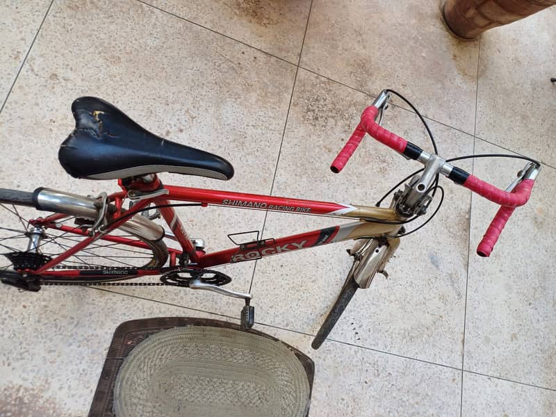 Road bicycle available for sale 3