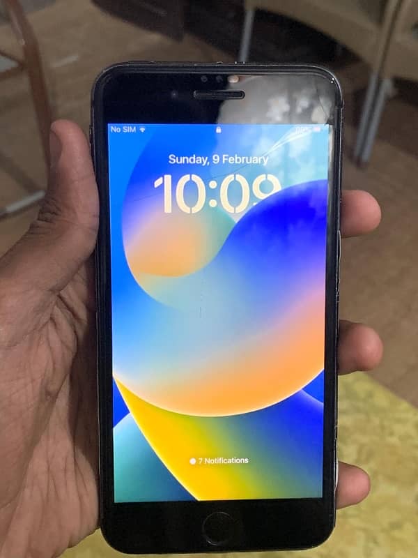 Iphone 8 plus (factory unlock) 64 gb 2