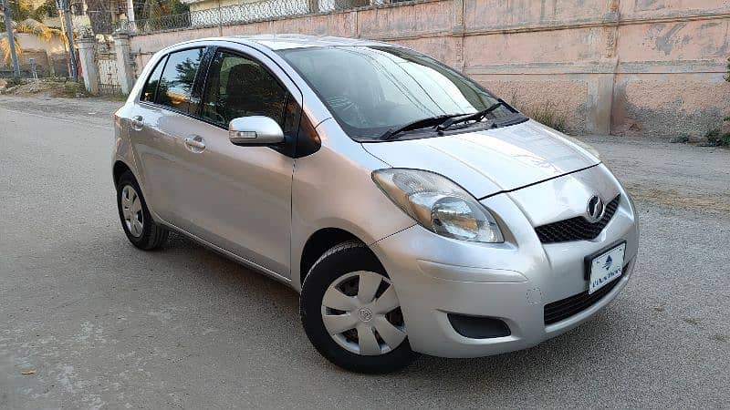 Toyota Vitz 2008 1