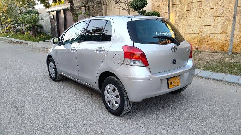 Toyota Vitz 2008 4