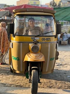 Tez Raftar - 3 Seater 200 CC Rikshaw