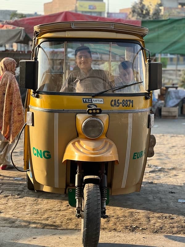 Tez Raftar - 3 Seater 200 CC Rikshaw 0