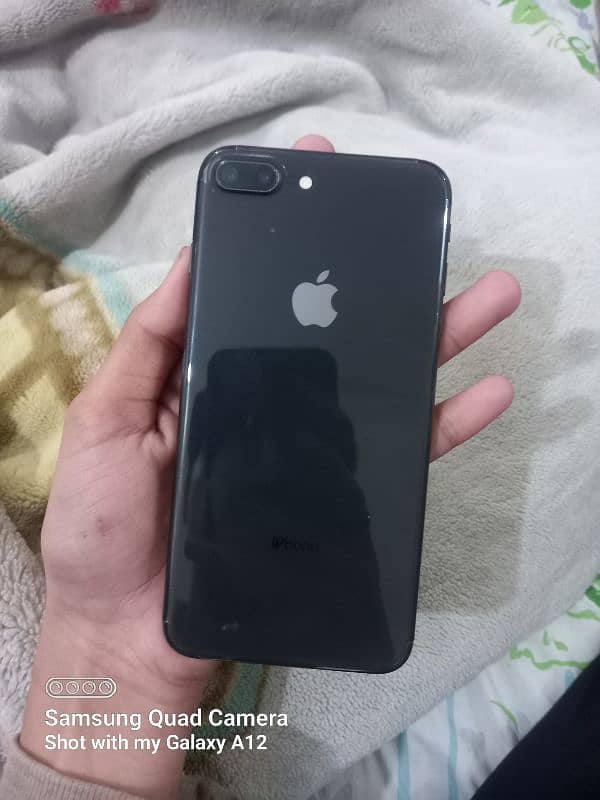 Iphone 8 plus 10/10 condition 2