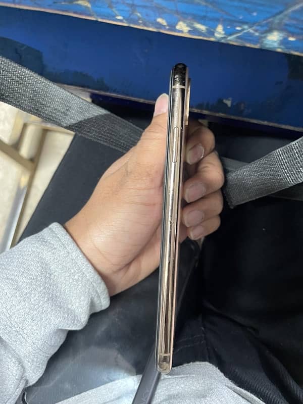 IPHONE XS MAX FU IN CHEAPEST PRICE 4