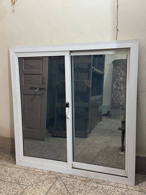 Aluminum window size 4x4 ft 0