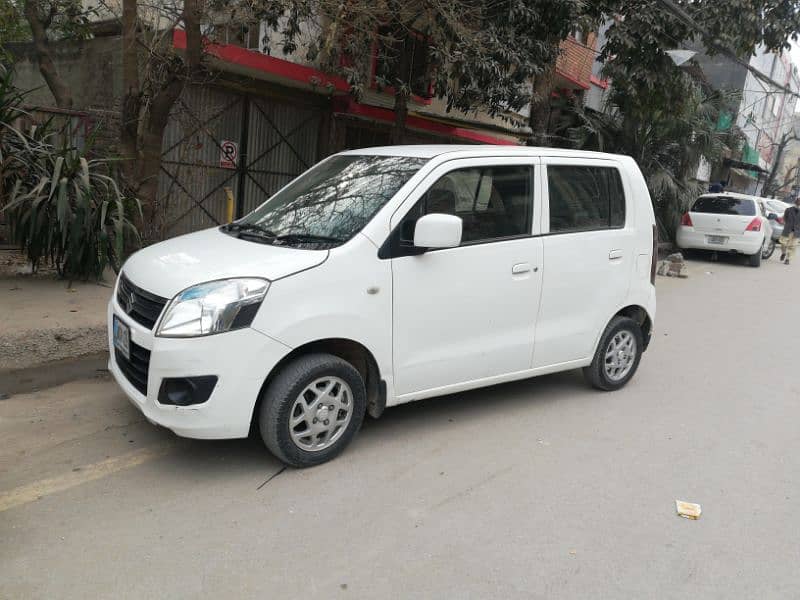 Suzuki Wagon R 2018 1