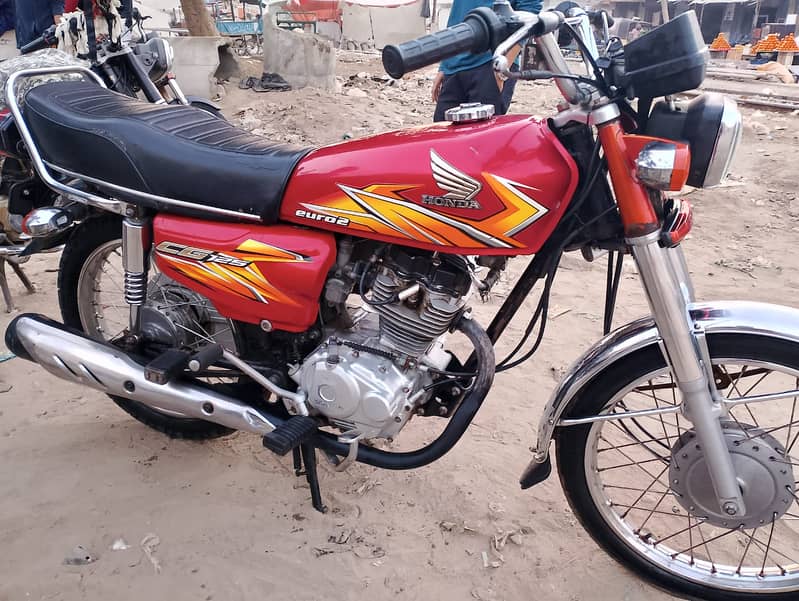 Honda CG 125 2021 month 12 registration 2022 Karachi nmbr 2