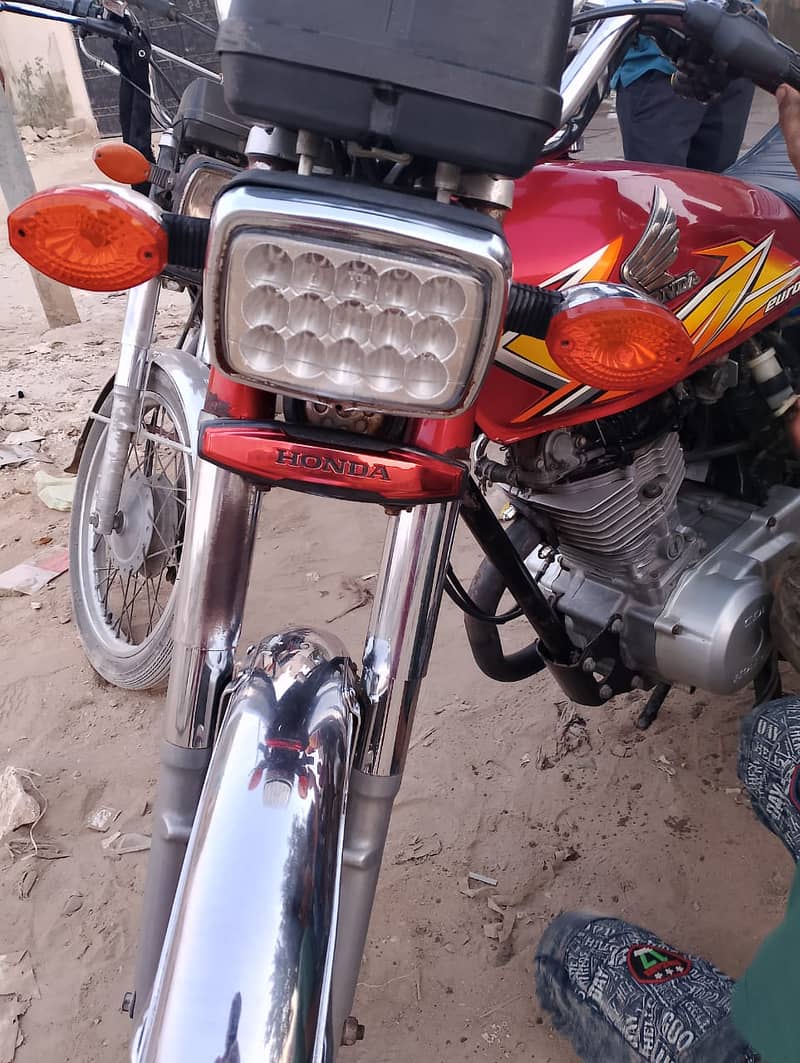 Honda CG 125 2021 month 12 registration 2022 Karachi nmbr 7