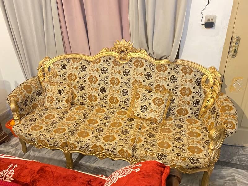 2 chinioti sofa set 6 seater  good condition and 1 table set chinioti 10