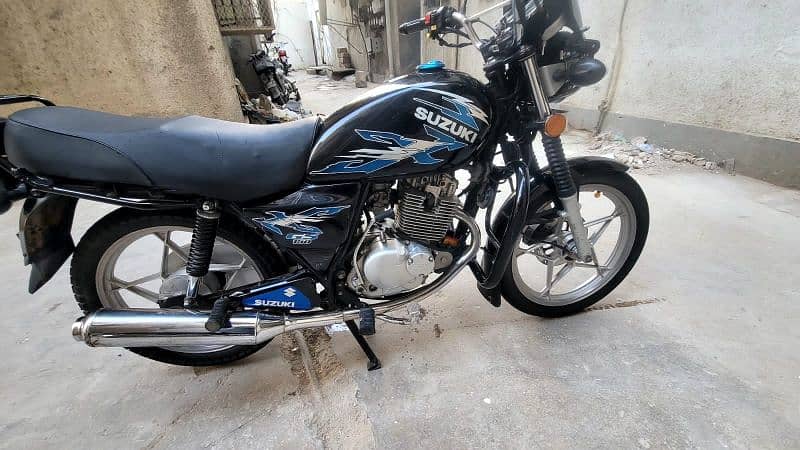 Suzuki GS 150 SE Limited Edition 6