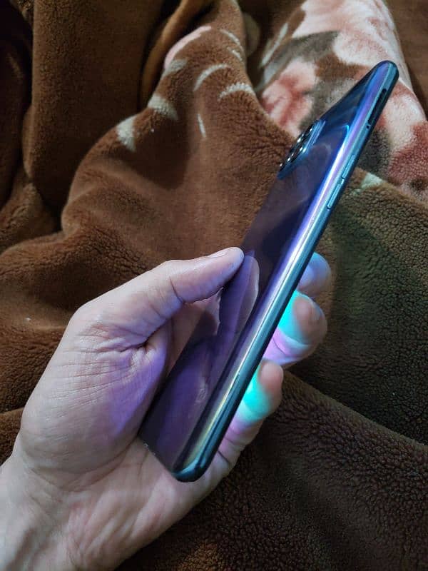 Oppo F17 pro with charger 10/10 8/128 4