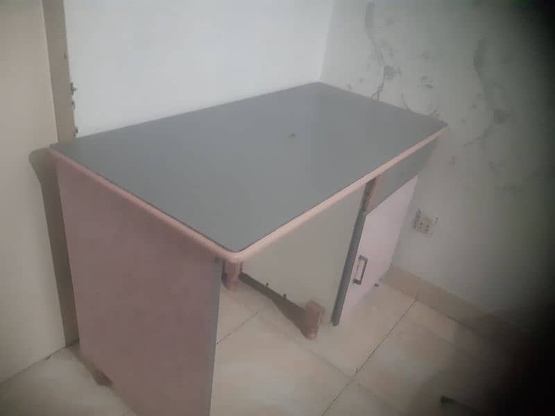 study and computer table 1