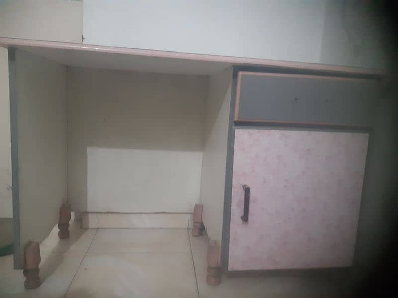 study and computer table 3