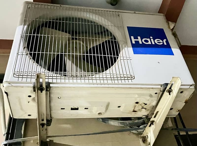 Haier 1.5 Split AC in Excellent quality (Non Inverter) 0