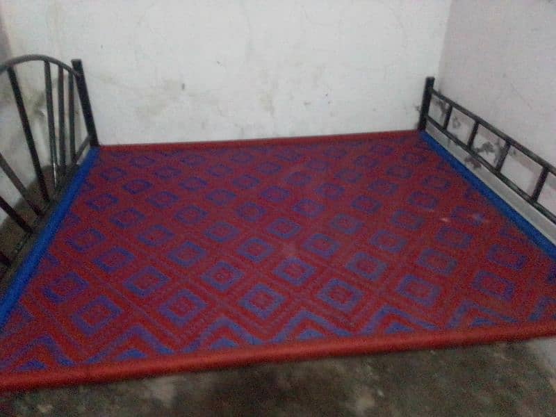 lRoN Bed for sale 10 10 condition bikul ok Hy 03055144761 6