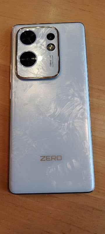 Zero 30 8+8/256 GB 0