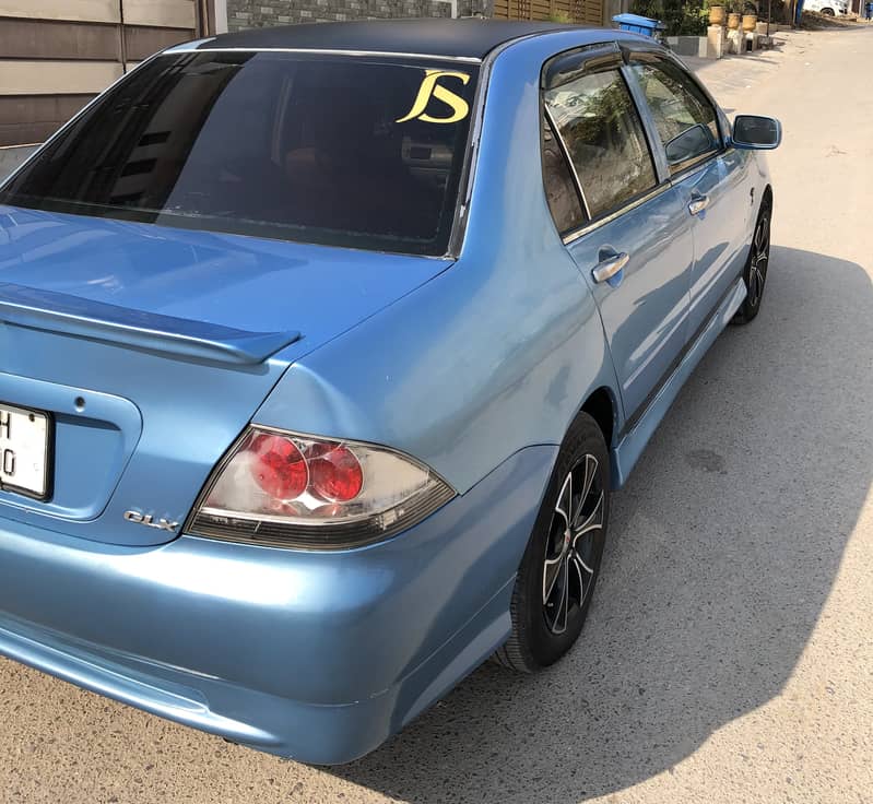 Mitsubishi Lancer 2005 1.3 Automatic 5