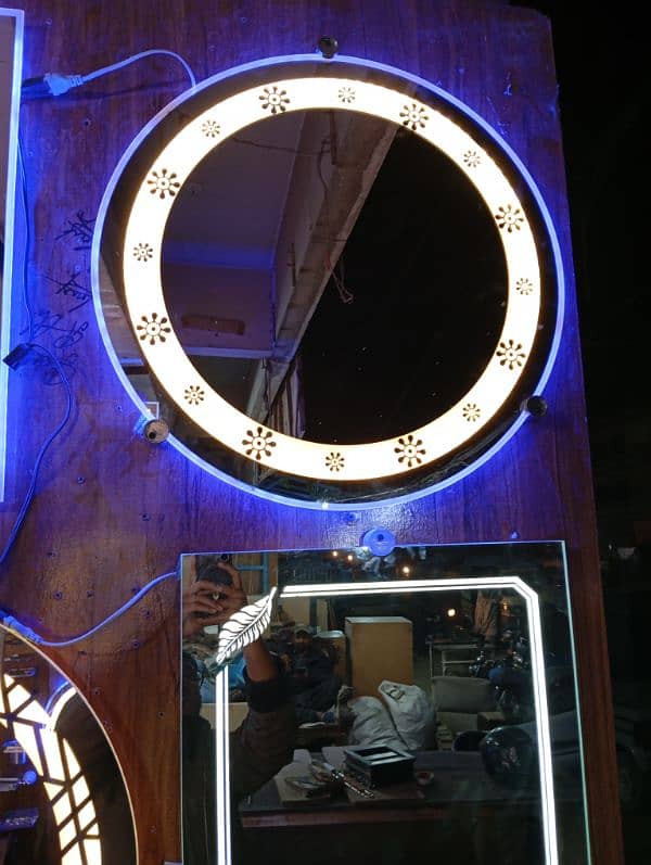 led mirror 15