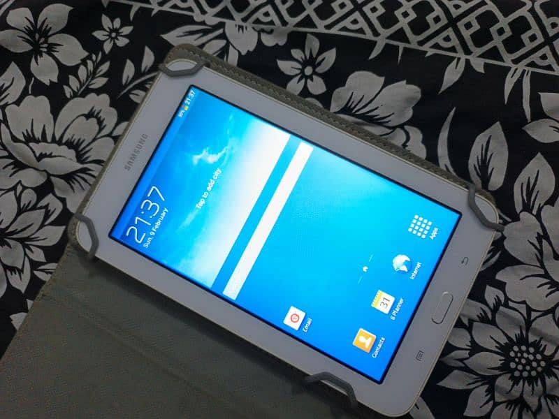 Samsung Galaxy tab3 lite 1