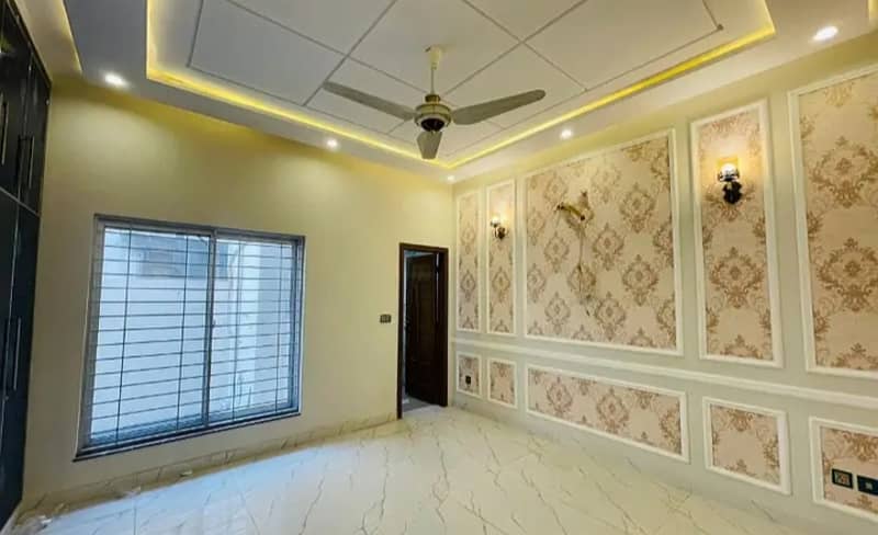 10 Marla House For Rent In Paragon City Lahore 10