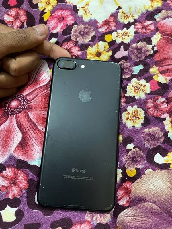 Iphone 7 plus 128gb Pta approved 1