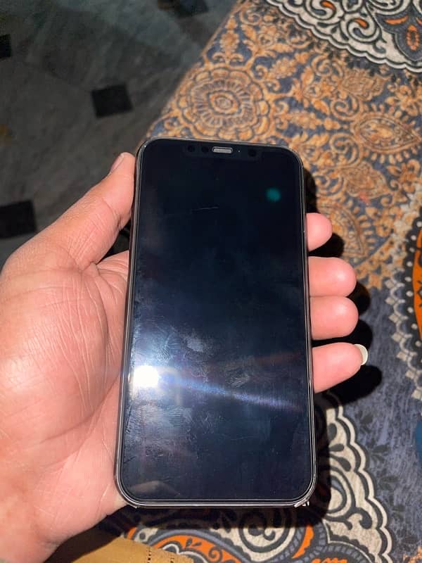 iphone 11 64gb 87b. h    jv 2