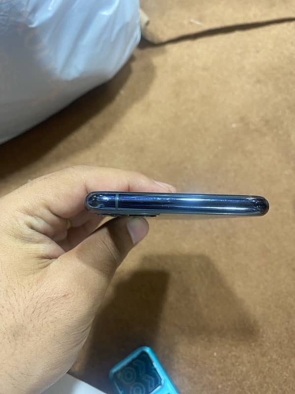 iPhone 11 Pro Max 64 gb dual approved 3