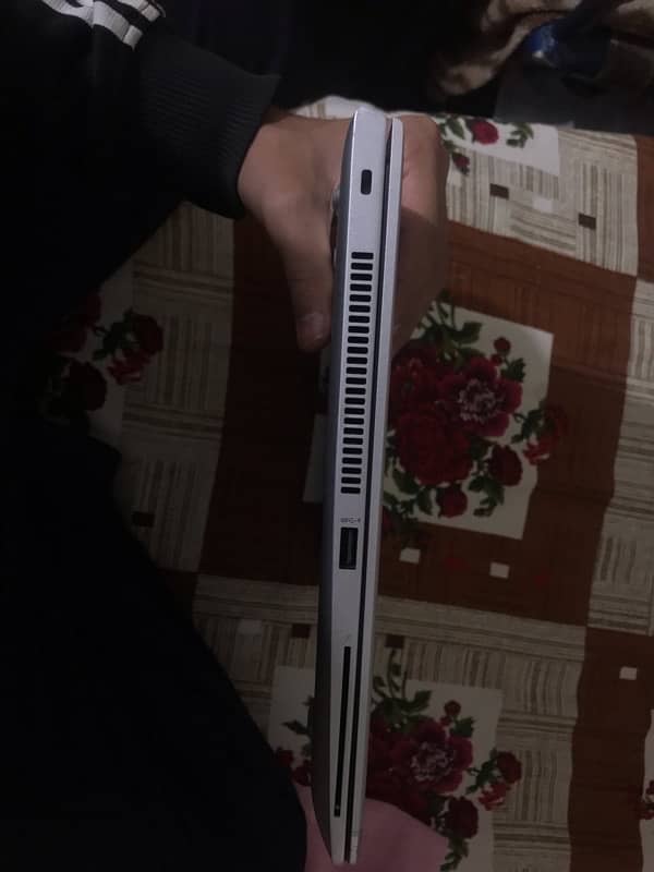 HP Core i5 Gen7  830 G5 7