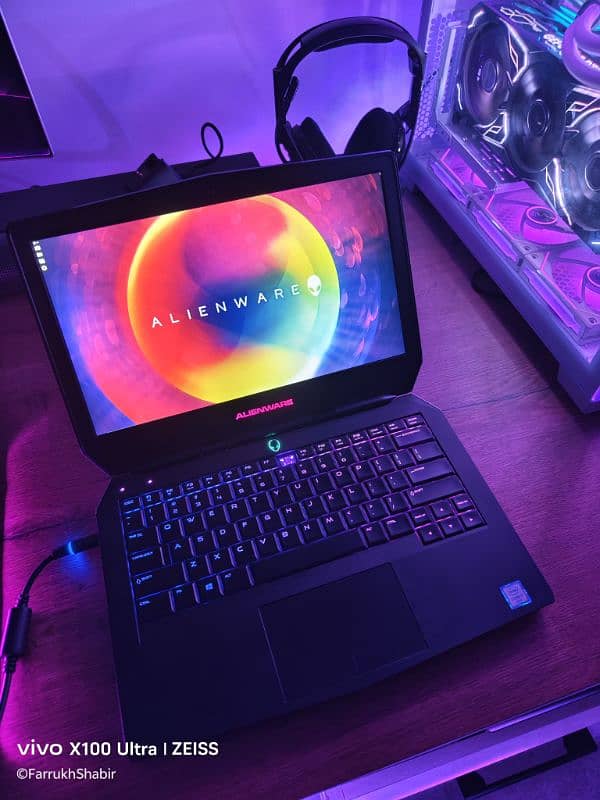 Alienware 13 R2 in Excellent Condition 2