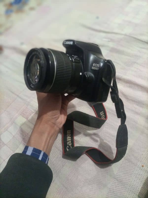 Canon 1300 D 1