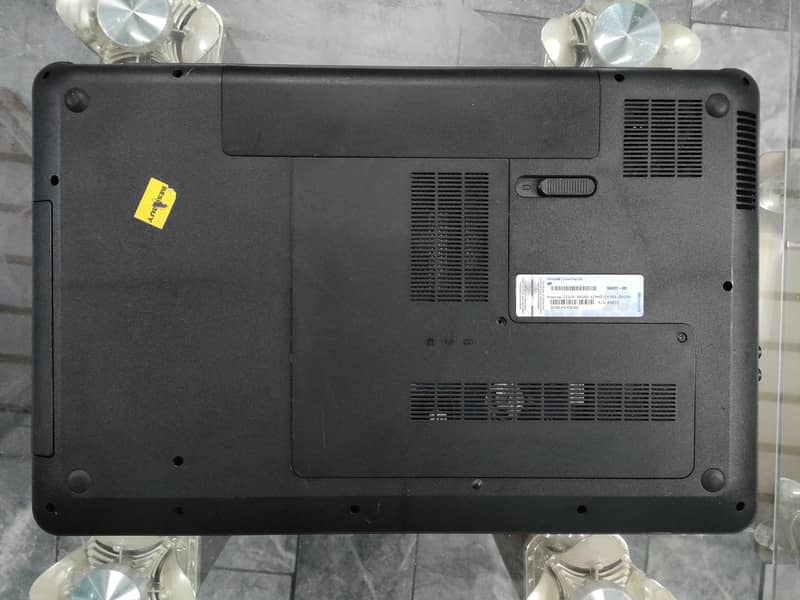 Hp Pavillion G7 (AMD A4 3rd gen 4GB 500GB HDD) 3