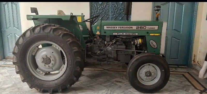 Massey Fargusan tractor 260 new fot sale 1