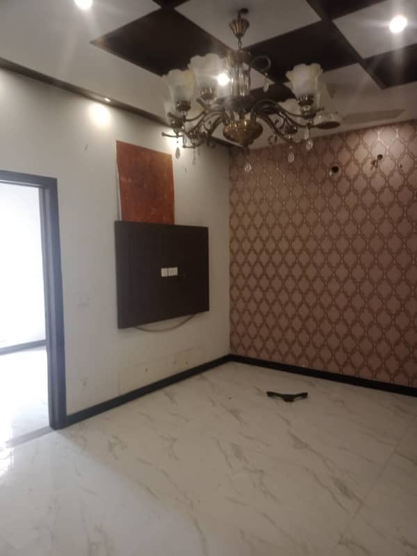 10 Marla House For Sale In Paragon City Lahore 3