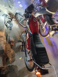 honda 125 2020 ka model hai good condition mai hai smart card availabl