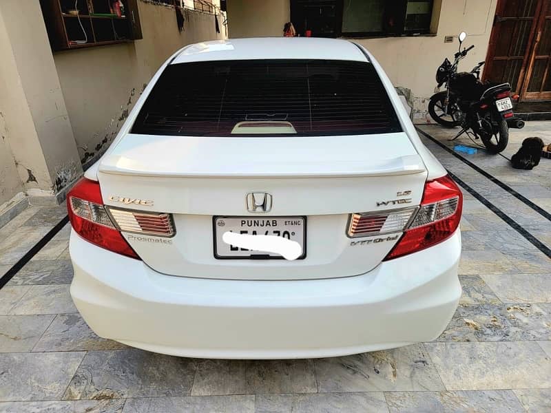 Honda Civic 2014 5