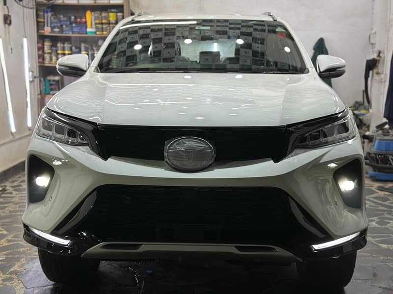 Toyota Fortuner Legender 2023 2