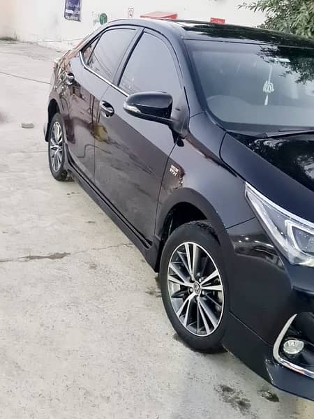 Toyota Altis Grande 2022 1