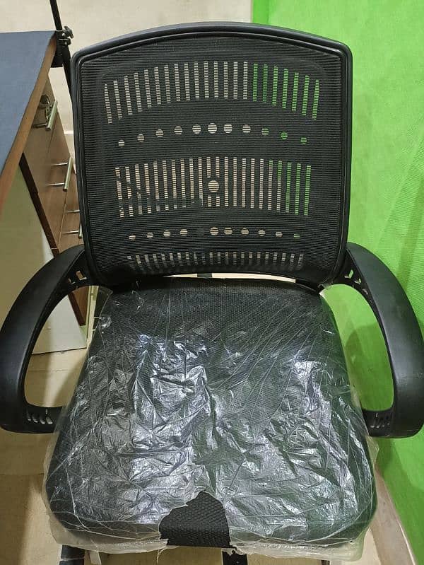 Comfortable Chair for Computer Table and Visitors 6