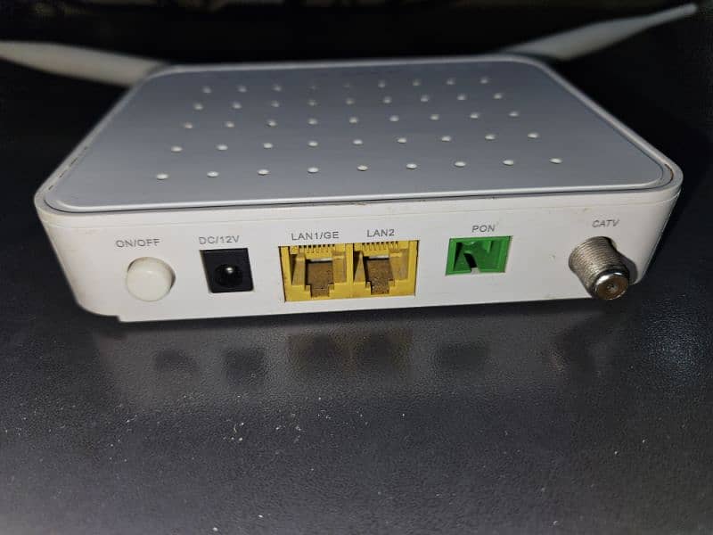 Fiber Router BDCOM GP1704-2FC-S Xpon Gpon/Epon 8