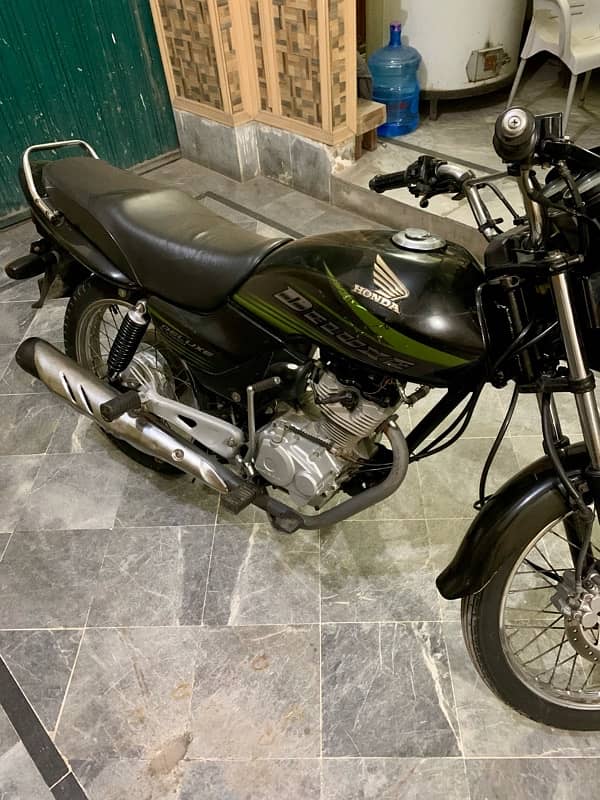 Honda Deluxe bike 0