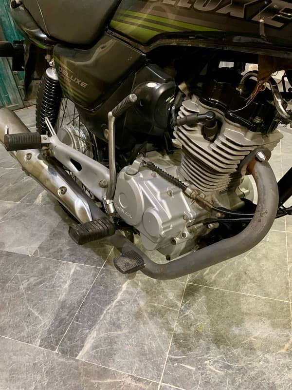 Honda Deluxe bike 1