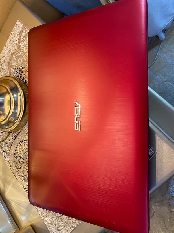 ASUS X541U 1